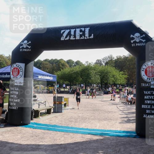 08.09.2024 - Stadtparktriathlon Luisa Fischer http://msf.ph/oto/7001407 08.09.2024 12:13:21 Ziel 327, 608 meine-sportfotos.de