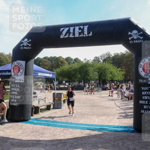 08.09.2024 - Stadtparktriathlon Luisa Fischer http://msf.ph/oto/7001428 08.09.2024 12:13:23 Ziel 327, 608 meine-sportfotos.de