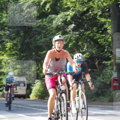 08.09.2024 - Stadtparktriathlon Zöllner http://msf.ph/oto/7001438 08.09.2024 11:09:31 Radfahren 393, 458, 479, 484, 493, 535, 550 meine-sportfotos.de