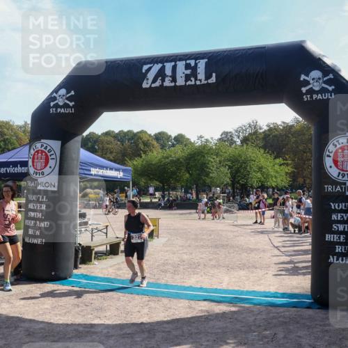 08.09.2024 - Stadtparktriathlon Luisa Fischer http://msf.ph/oto/7001448 08.09.2024 12:13:24 Ziel 327, 608 meine-sportfotos.de