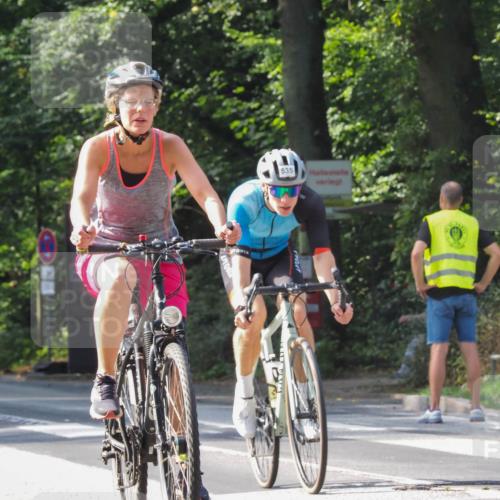 08.09.2024 - Stadtparktriathlon Zöllner http://msf.ph/oto/7001452 08.09.2024 11:09:31 Radfahren 393, 458, 479, 484, 493, 535, 550 meine-sportfotos.de