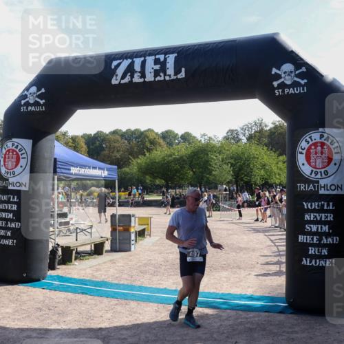 08.09.2024 - Stadtparktriathlon Luisa Fischer http://msf.ph/oto/7001481 08.09.2024 12:14:24 Ziel 497 meine-sportfotos.de