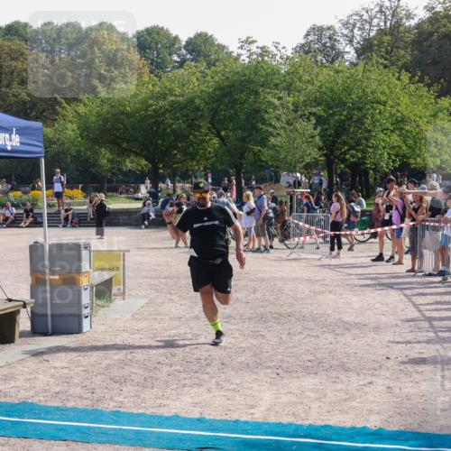 08.09.2024 - Stadtparktriathlon Luisa Fischer http://msf.ph/oto/7001520 08.09.2024 12:15:15 Ziel 463 meine-sportfotos.de
