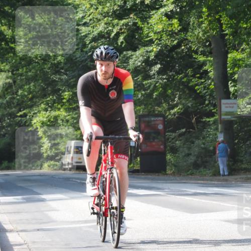 08.09.2024 - Stadtparktriathlon Zöllner http://msf.ph/oto/7001538 08.09.2024 11:09:51 Radfahren 490 meine-sportfotos.de