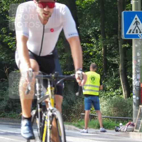08.09.2024 - Stadtparktriathlon Zöllner http://msf.ph/oto/7001555 08.09.2024 11:10:04 Radfahren 400, 406, 557 meine-sportfotos.de