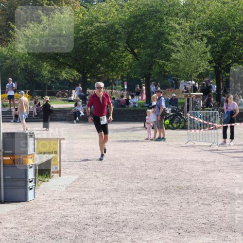 08.09.2024 - Stadtparktriathlon Luisa Fischer http://msf.ph/oto/7001577 08.09.2024 12:15:27 Ziel 509 meine-sportfotos.de