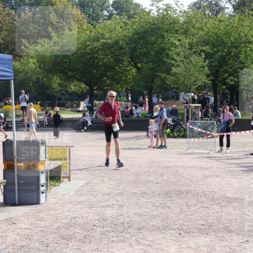 08.09.2024 - Stadtparktriathlon Luisa Fischer http://msf.ph/oto/7001581 08.09.2024 12:15:27 Ziel 509 meine-sportfotos.de