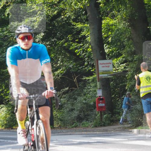 08.09.2024 - Stadtparktriathlon Zöllner http://msf.ph/oto/7001588 08.09.2024 11:10:13 Radfahren 400, 406, 411, 432, 439, 465, 468 meine-sportfotos.de