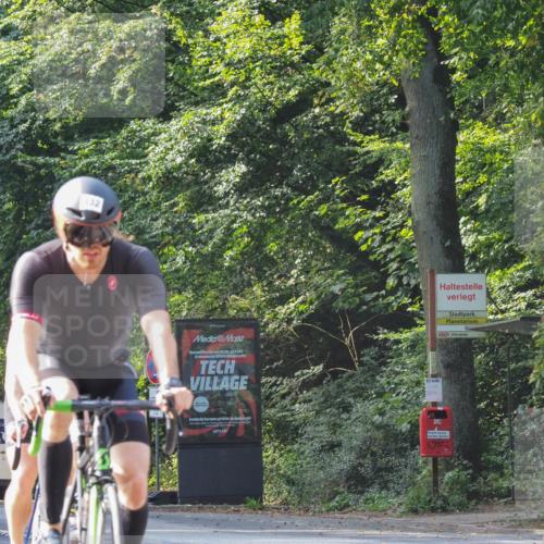 08.09.2024 - Stadtparktriathlon Zöllner http://msf.ph/oto/7001603 08.09.2024 11:10:14 Radfahren 400, 406, 411, 432, 439, 465, 468, 536 meine-sportfotos.de