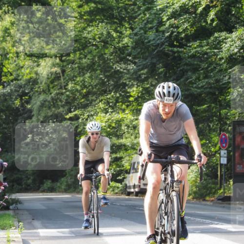 08.09.2024 - Stadtparktriathlon Zöllner http://msf.ph/oto/7001616 08.09.2024 11:10:21 Radfahren 411, 439, 468, 536 meine-sportfotos.de