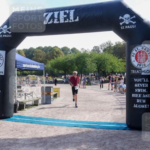 08.09.2024 - Stadtparktriathlon Luisa Fischer http://msf.ph/oto/7001619 08.09.2024 12:15:29 Ziel 509 meine-sportfotos.de