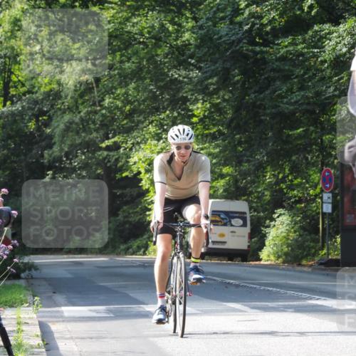 08.09.2024 - Stadtparktriathlon Zöllner http://msf.ph/oto/7001623 08.09.2024 11:10:22 Radfahren 411, 439, 536 meine-sportfotos.de