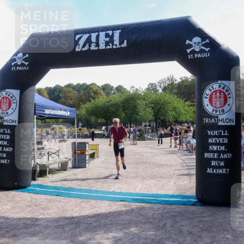 08.09.2024 - Stadtparktriathlon Luisa Fischer http://msf.ph/oto/7001625 08.09.2024 12:15:29 Ziel 509 meine-sportfotos.de