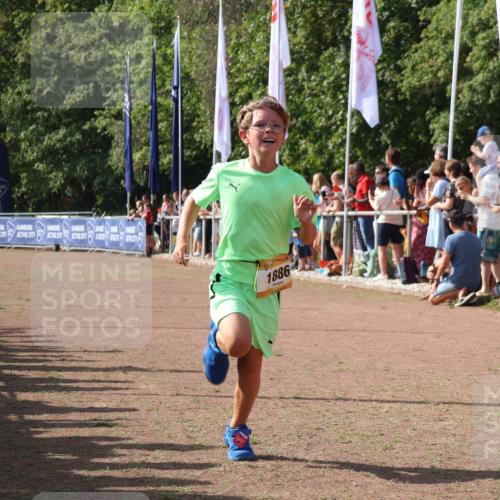 08.09.2024 - Airport Race Strokosch-Dieckow http://msf.ph/oto/7001718 08.09.2024 11:25:56 Ziel 1882, 1886 meine-sportfotos.de