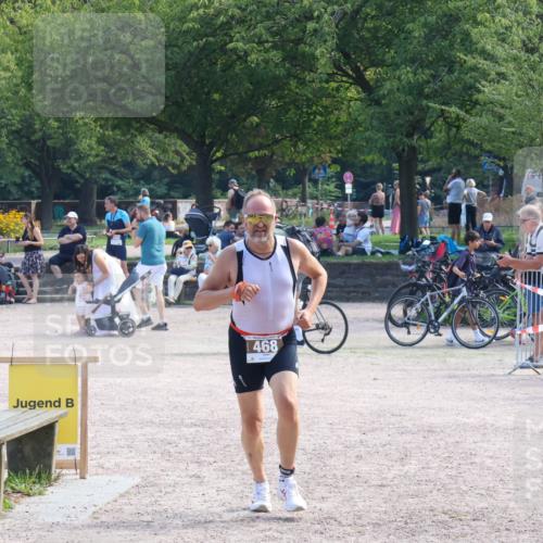 08.09.2024 - Stadtparktriathlon Luisa Fischer http://msf.ph/oto/7001803 08.09.2024 12:19:31 Ziel 468 meine-sportfotos.de