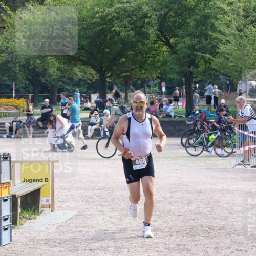 08.09.2024 - Stadtparktriathlon Luisa Fischer http://msf.ph/oto/7001814 08.09.2024 12:19:32 Ziel 468 meine-sportfotos.de