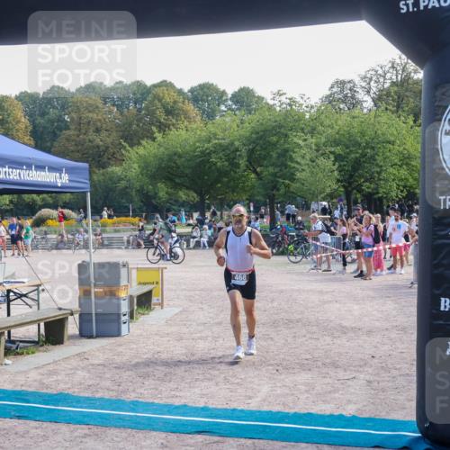 08.09.2024 - Stadtparktriathlon Luisa Fischer http://msf.ph/oto/7001846 08.09.2024 12:19:32 Ziel 468 meine-sportfotos.de