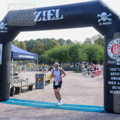 08.09.2024 - Stadtparktriathlon Luisa Fischer http://msf.ph/oto/7001871 08.09.2024 12:19:34 Ziel 468 meine-sportfotos.de