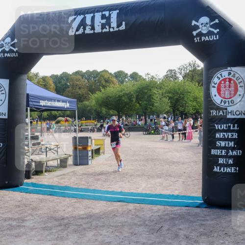 08.09.2024 - Stadtparktriathlon Luisa Fischer http://msf.ph/oto/7001933 08.09.2024 12:19:42 Ziel 630 meine-sportfotos.de
