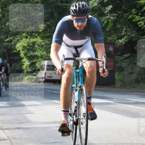 08.09.2024 - Stadtparktriathlon Zöllner http://msf.ph/oto/7001940 08.09.2024 11:12:10 Radfahren 395, 464, 485, 492, 499, 539 meine-sportfotos.de