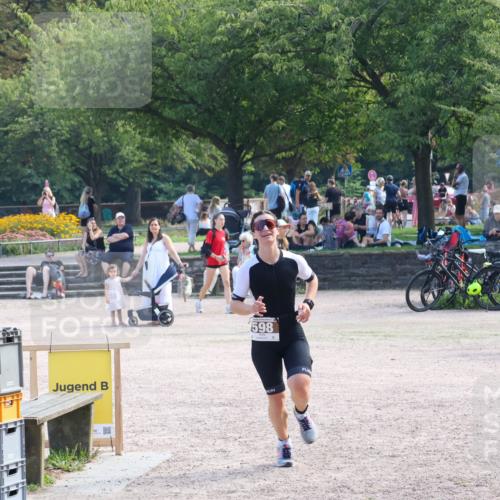 08.09.2024 - Stadtparktriathlon Luisa Fischer http://msf.ph/oto/7001977 08.09.2024 12:20:11 Ziel 598 meine-sportfotos.de