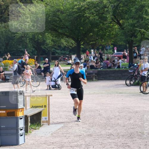 08.09.2024 - Stadtparktriathlon Luisa Fischer http://msf.ph/oto/7002034 08.09.2024 12:20:35 Ziel 642 meine-sportfotos.de