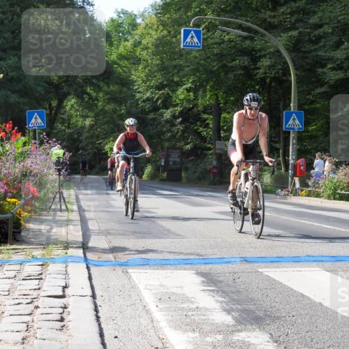 08.09.2024 - Stadtparktriathlon Zöllner http://msf.ph/oto/7002082 08.09.2024 11:13:02 Radfahren 327, 424, 509, 514, 519, 534, 545, 559 meine-sportfotos.de