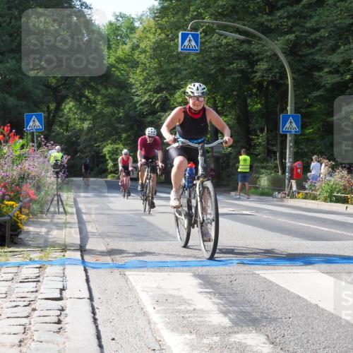 08.09.2024 - Stadtparktriathlon Zöllner http://msf.ph/oto/7002092 08.09.2024 11:13:03 Radfahren 327, 424, 509, 514, 534, 545, 559 meine-sportfotos.de