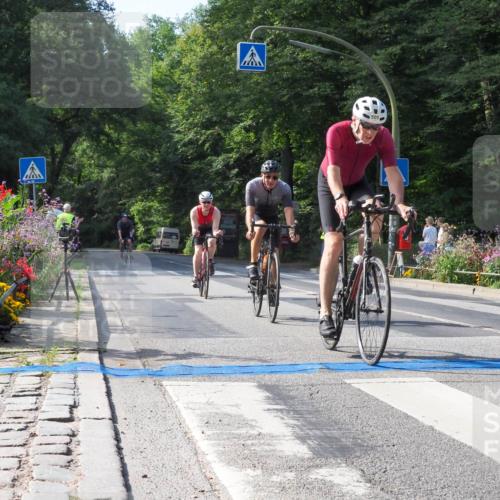 08.09.2024 - Stadtparktriathlon Zöllner http://msf.ph/oto/7002097 08.09.2024 11:13:04 Radfahren 327, 424, 509, 514, 534, 545, 559 meine-sportfotos.de