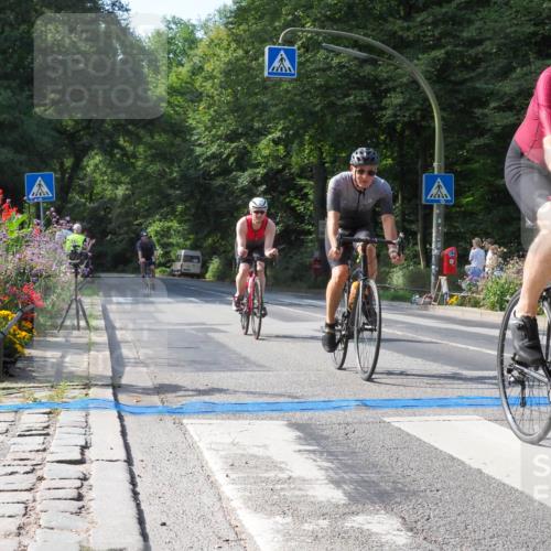 08.09.2024 - Stadtparktriathlon Zöllner http://msf.ph/oto/7002109 08.09.2024 11:13:04 Radfahren 327, 424, 509, 514, 534, 545, 559 meine-sportfotos.de