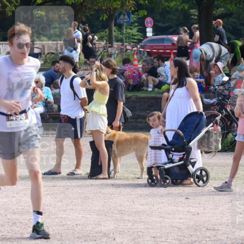 08.09.2024 - Stadtparktriathlon Luisa Fischer http://msf.ph/oto/7002245 08.09.2024 12:22:34 Ziel 498 meine-sportfotos.de