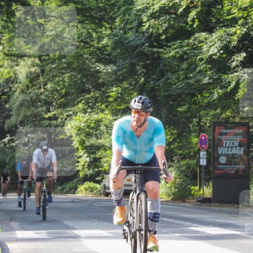 08.09.2024 - Stadtparktriathlon Zöllner http://msf.ph/oto/7002443 08.09.2024 11:16:44 Radfahren 401, 469, 557 meine-sportfotos.de