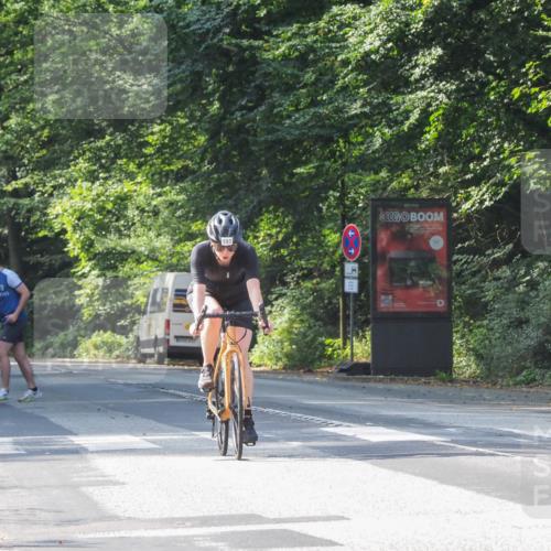 08.09.2024 - Stadtparktriathlon Zöllner http://msf.ph/oto/7002475 08.09.2024 11:16:54 Radfahren 401, 527, 593 meine-sportfotos.de