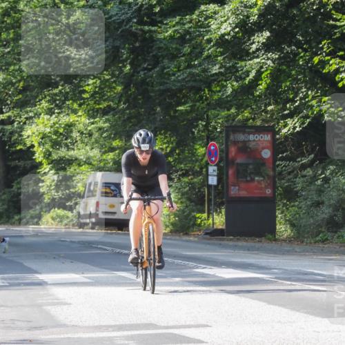 08.09.2024 - Stadtparktriathlon Zöllner http://msf.ph/oto/7002479 08.09.2024 11:16:54 Radfahren 401, 527, 593 meine-sportfotos.de