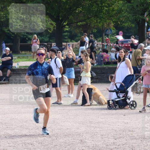 08.09.2024 - Stadtparktriathlon Luisa Fischer http://msf.ph/oto/7002546 08.09.2024 12:24:24 Ziel 632 meine-sportfotos.de