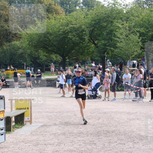 08.09.2024 - Stadtparktriathlon Luisa Fischer http://msf.ph/oto/7002568 08.09.2024 12:24:25 Ziel 632 meine-sportfotos.de