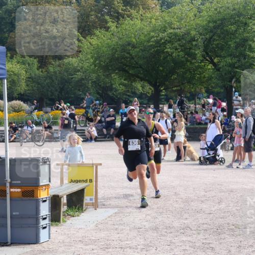 08.09.2024 - Stadtparktriathlon Luisa Fischer http://msf.ph/oto/7002658 08.09.2024 12:24:41 Ziel 636, 655 meine-sportfotos.de