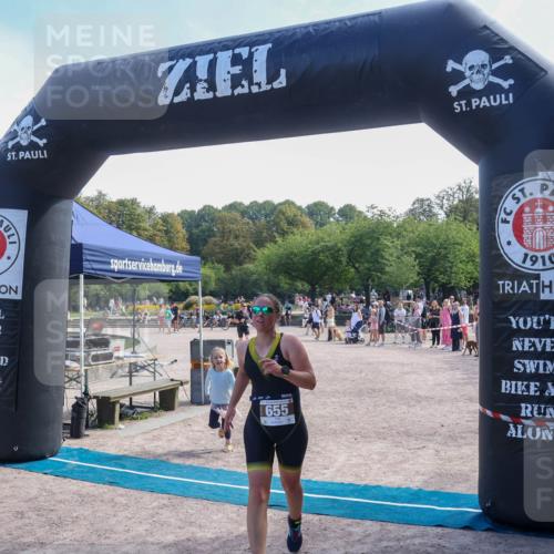 08.09.2024 - Stadtparktriathlon Luisa Fischer http://msf.ph/oto/7002720 08.09.2024 12:24:44 Ziel 636, 638, 655 meine-sportfotos.de