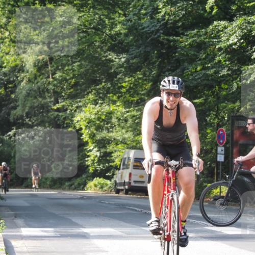 08.09.2024 - Stadtparktriathlon Zöllner http://msf.ph/oto/7002750 08.09.2024 11:18:55 Radfahren 468, 492, 504, 592 meine-sportfotos.de