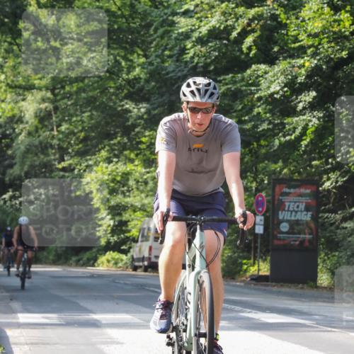 08.09.2024 - Stadtparktriathlon Zöllner http://msf.ph/oto/7002830 08.09.2024 11:19:33 Radfahren 400, 482, 499, 608, 630, 632 meine-sportfotos.de