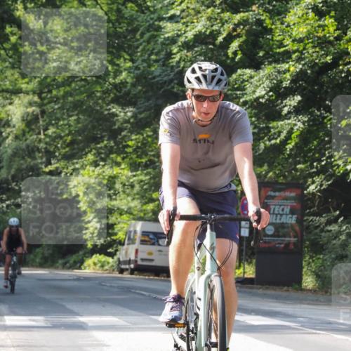 08.09.2024 - Stadtparktriathlon Zöllner http://msf.ph/oto/7002833 08.09.2024 11:19:33 Radfahren 400, 482, 499, 608, 630, 632 meine-sportfotos.de