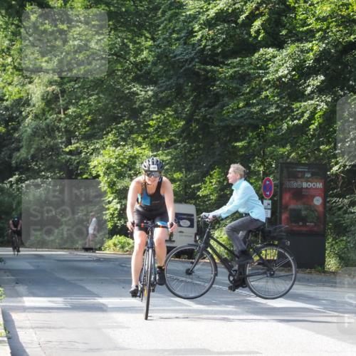 08.09.2024 - Stadtparktriathlon Zöllner http://msf.ph/oto/7002875 08.09.2024 11:19:50 Radfahren 485, 554, 646 meine-sportfotos.de