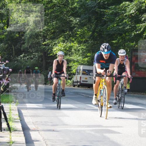 08.09.2024 - Stadtparktriathlon Zöllner http://msf.ph/oto/7002892 08.09.2024 11:20:05 Radfahren 456, 511, 512, 584, 586, 618, 660 meine-sportfotos.de