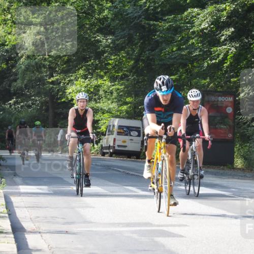 08.09.2024 - Stadtparktriathlon Zöllner http://msf.ph/oto/7002895 08.09.2024 11:20:05 Radfahren 456, 511, 512, 584, 586, 618, 660 meine-sportfotos.de