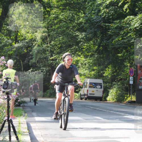 08.09.2024 - Stadtparktriathlon Zöllner http://msf.ph/oto/7003155 08.09.2024 11:21:07 Radfahren 570, 596, 610, 613, 616, 638, 649 meine-sportfotos.de
