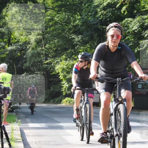 08.09.2024 - Stadtparktriathlon Zöllner http://msf.ph/oto/7003160 08.09.2024 11:21:08 Radfahren 570, 596, 610, 613, 616, 638, 649 meine-sportfotos.de