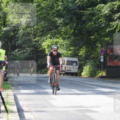 08.09.2024 - Stadtparktriathlon Zöllner http://msf.ph/oto/7003216 08.09.2024 11:21:19 Radfahren 494, 563, 596, 620 meine-sportfotos.de