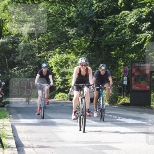 08.09.2024 - Stadtparktriathlon Zöllner http://msf.ph/oto/7003413 08.09.2024 11:22:00 Radfahren 501, 547, 587, 590, 621, 626, 821 meine-sportfotos.de