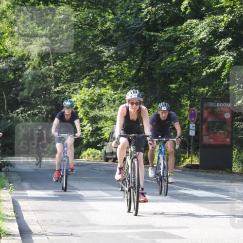 08.09.2024 - Stadtparktriathlon Zöllner http://msf.ph/oto/7003423 08.09.2024 11:22:00 Radfahren 501, 547, 587, 590, 621, 626, 821 meine-sportfotos.de