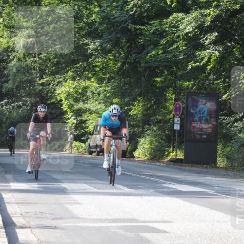 08.09.2024 - Stadtparktriathlon Zöllner http://msf.ph/oto/7003534 08.09.2024 11:22:22 Radfahren 535, 550, 627 meine-sportfotos.de